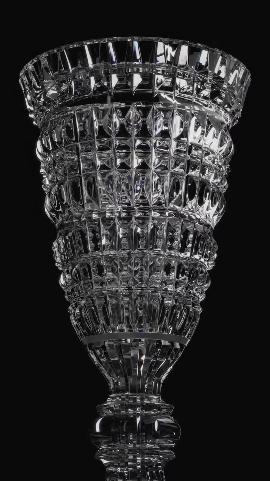 Monumental vase at full height, vertical CGI render